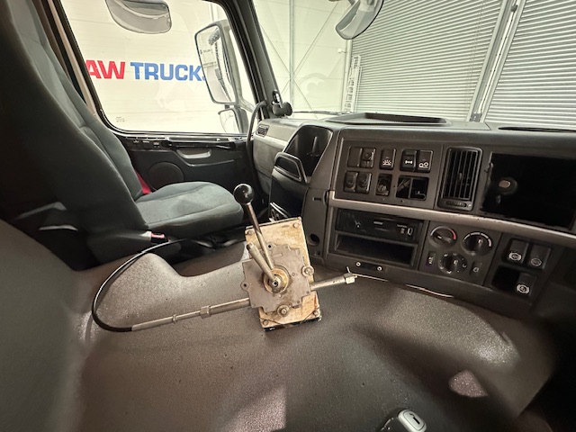 Volvo FM 330 6×4 Day Cab Cement Mixer