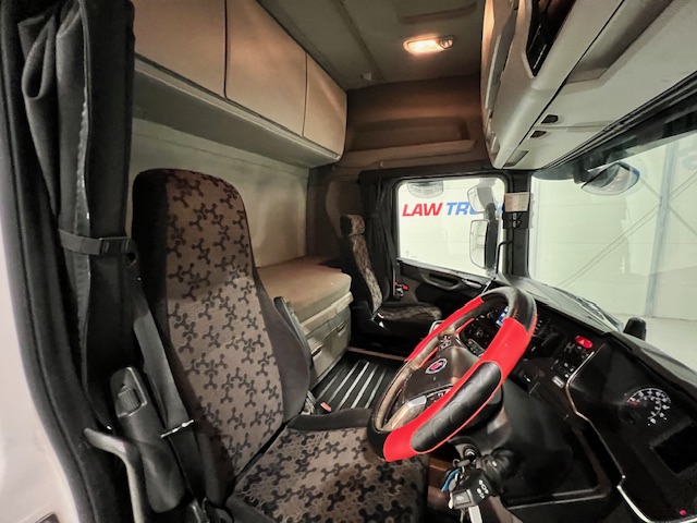 Scania R450 6×2 Midlift Tractor Unit