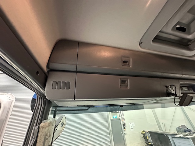 Scania P250 4×2 Sleeper Cab Fridge Box