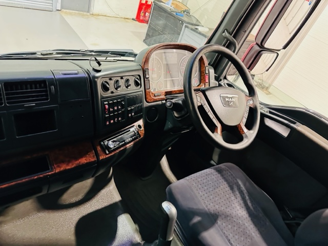 MAN TGA 18.480 XXL 4×2 Tractor Unit