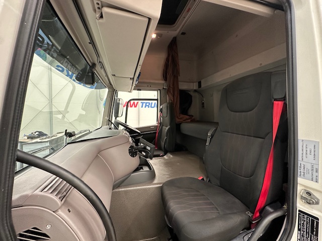 DAF CF 340 6×2 Sleeper Cab Rear Lift Dropside