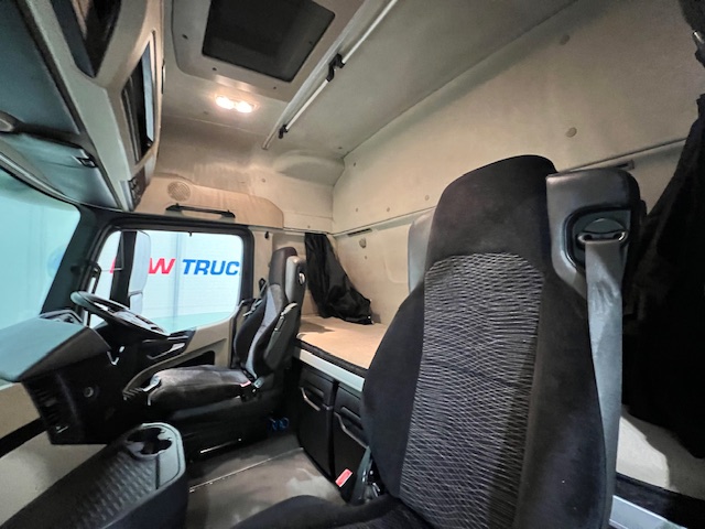 Mercedes Actros 2545 6×2 Midlift Tractor Unit