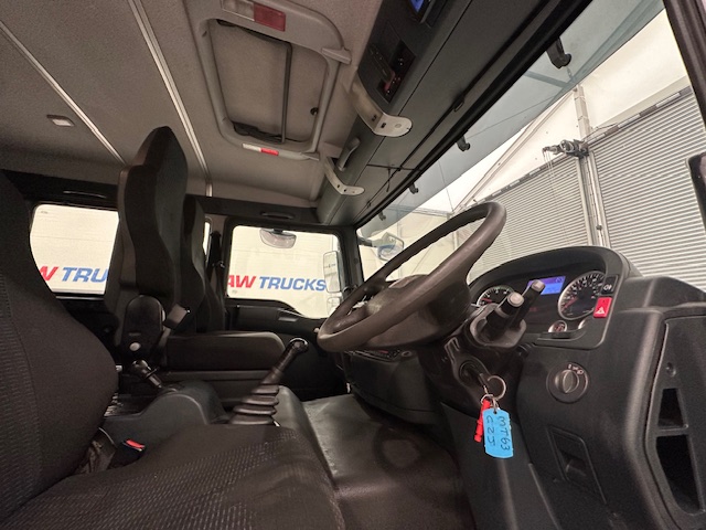 MAN TGL 12.220 Crew Cab Tilt and Slide