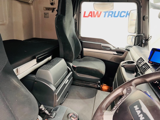 MAN TGS 26.340 6×2 Rear Steer Curtainsider