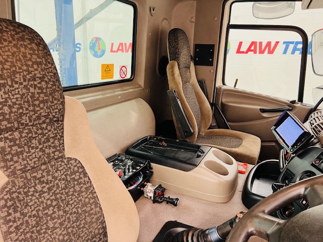 DAF CF85 410 8×4 Day Cab Hookloader Manual