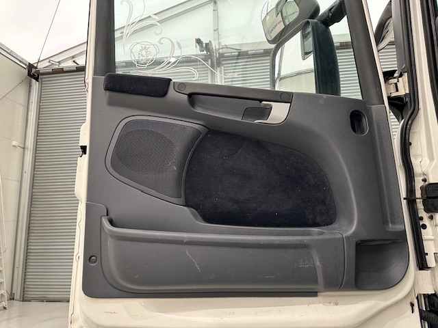 Scania R480 6×2 Midlift Tractor Unit Manual