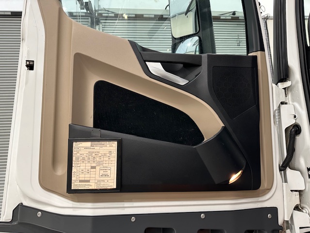 Mercedes Actros 1830 Sleeper Cab Box Van