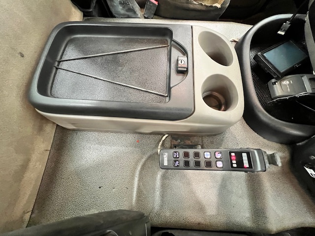 DAF CF85 360 8×4 Day Cab Hookloader