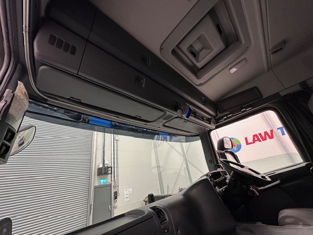 Scania P250 4×2 Sleeper Cab Fridge Box