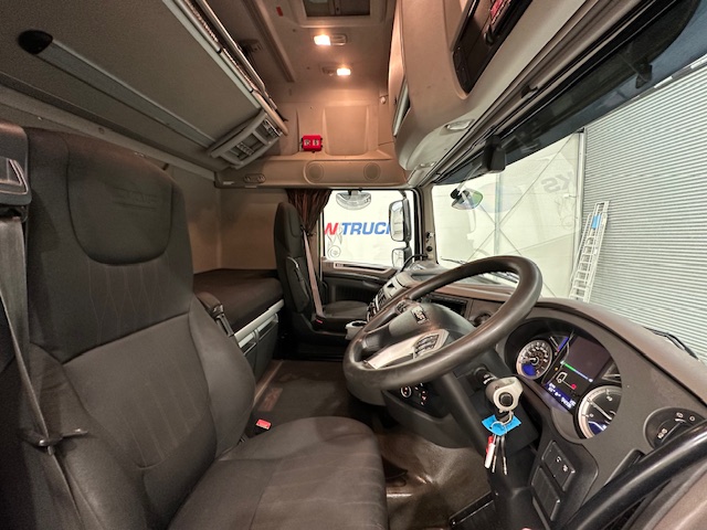 DAF XF 480 6×2 Midlift Tractor Unit