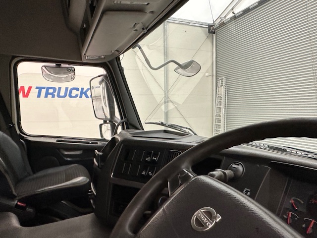 Volvo FM 450 6×2 Midlift Tractor Unit