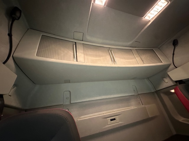 Volvo FH 500 6×2 Midlift Tractor Unit