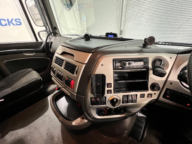 DAF XF105 460 6×2 Super Space Cab Tractor Unit