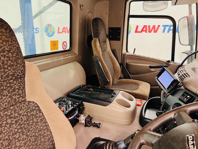 DAF CF85 410 8×4 Day Cab Hookloader Manual