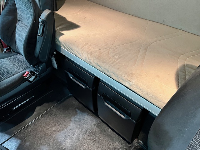 Mercedes Actros 2545 6×2 Midlift Tractor Unit