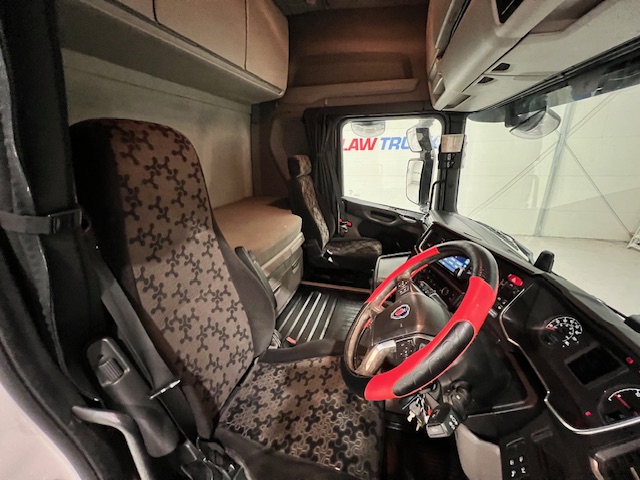 Scania R450 6×2 Midlift Tractor Unit