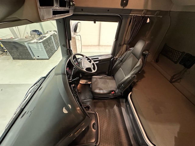 Scania R450 6×2 Midlift Topline Tractor Unit