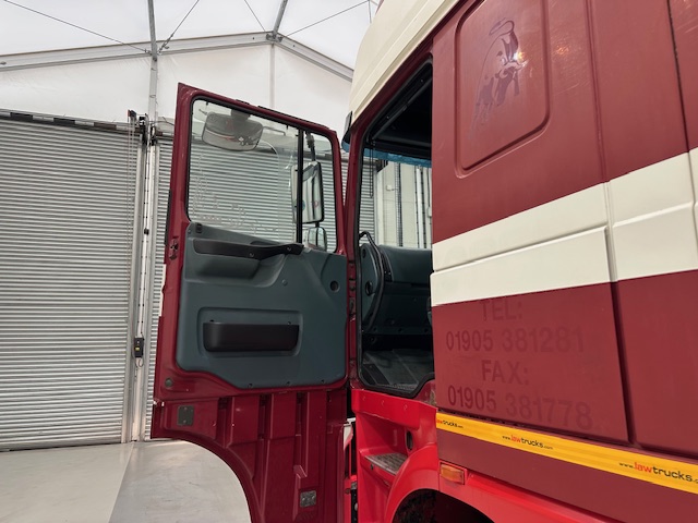 DAF XF95 480 6×2 Midlift Tractor Unit Manual