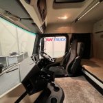 Mercedes Actros 1824 4×2 Sleeper Cab Curtainsider - thumbnail