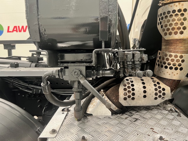Scania G410 8×4 Rest Cab Hookloader Drawbar