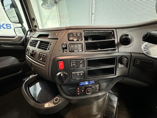 DAF XF 480 6×2 Midlift Tractor Unit