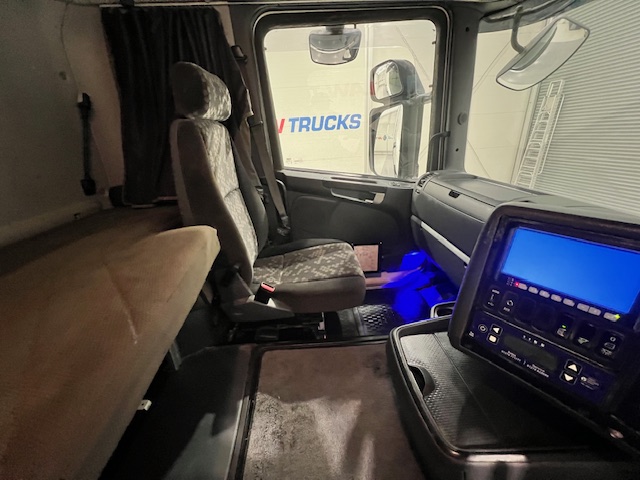 Scania R410 8×4 Sleeper Cab Bulk Tipper