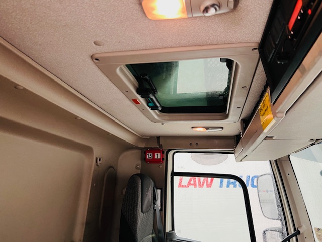 DAF CF 250 4×2 Day Cab Fridge Box