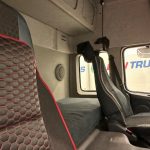 Volvo FM 450 6×2 Midlift Tractor Unit - thumbnail
