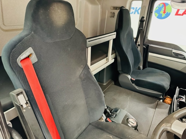 MAN TGS 26.360 6×2 Sleeper Cab Box Van