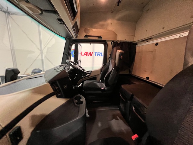 Mercedes Actros 2545 6×2 Midlift Tractor Unit