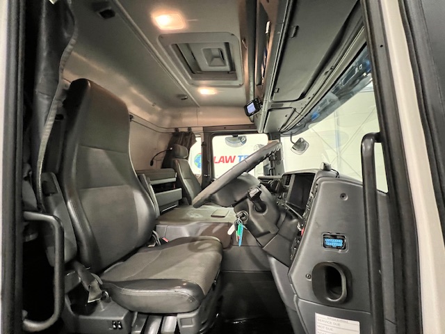 Scania P250 4×2 Sleeper Cab Fridge Box
