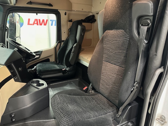 Mercedes Actros 1830 Sleeper Cab Box Van