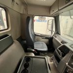 Volvo FM 460 8×4 Steel Tipper Grab - thumbnail
