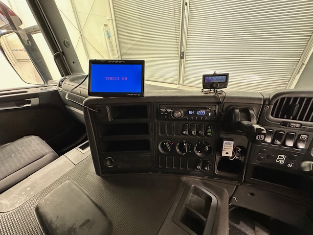 Scania P420 8×4 Sleeper Cab Vacuum Tanker