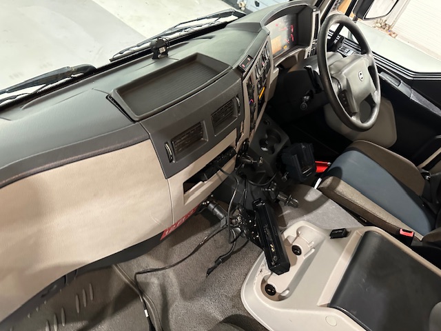 Volvo FL 240 4×2 Day Cab Box Van
