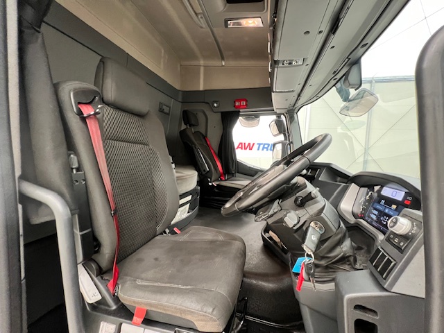 Renault T480 6×2 Midlift Tractor Unit