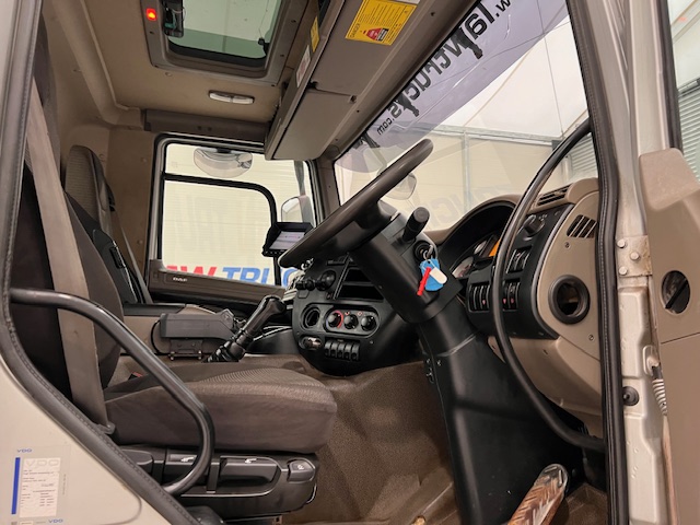 DAF CF85 410 8×4 Day Cab Hookloader Manual