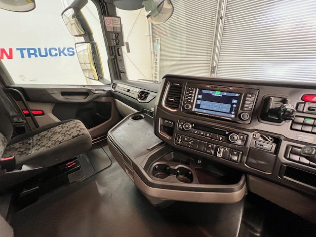 Scania S450 6×2 Midlift Highline Tractor Unit