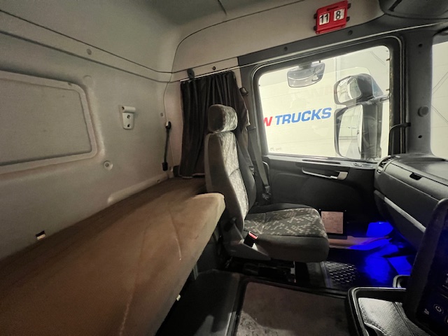 Scania R410 8×4 Sleeper Cab Bulk Tipper