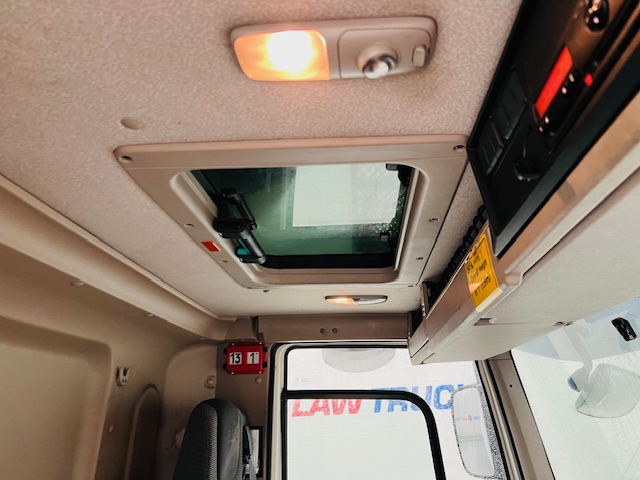 DAF CF 250 4×2 Day Cab Fridge Box