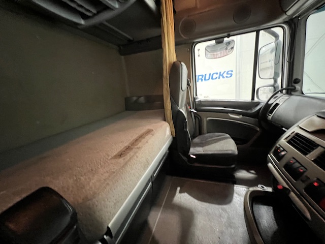 DAF XF105 460 6×2 Super Space Cab Tractor Unit