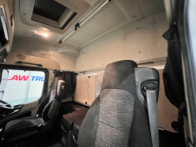 Mercedes Actros 2545 6×2 Midlift Tractor Unit