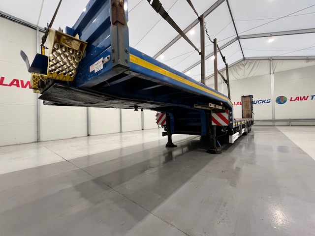 Kassbohrer Tri Axle Machinery Carrier Lowloader