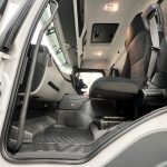 Mercedes Actros 2532 6×2 Rear Lift Day Cab Fridge Box - thumbnail