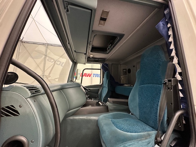 DAF CF65 220 Sleeper Cab Fridge Box