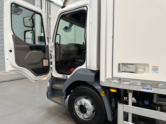 DAF  LF55 220 Day Cab Fridge Box