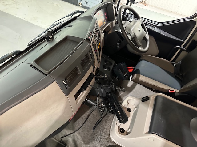 Volvo FL 240 4×2 Day Cab Box Van