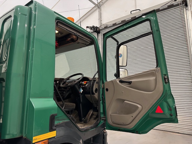 DAF CF75 310 6×2 Rear Lift Flatbed