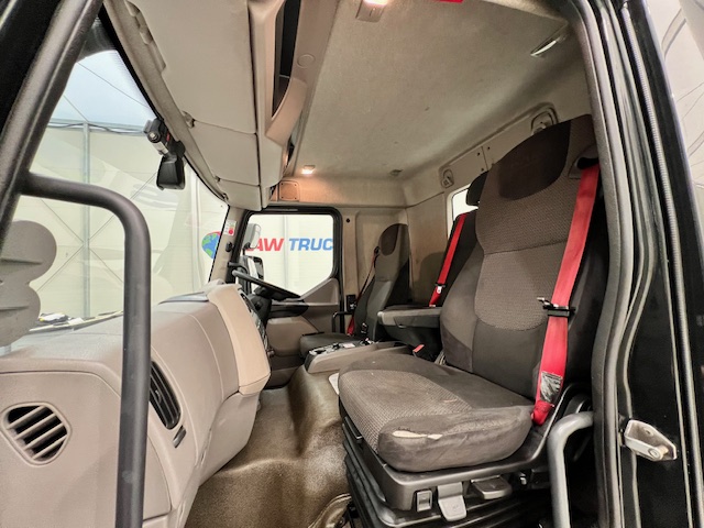 DAF LF 260 4×2 Rest Cab Tractor Unit