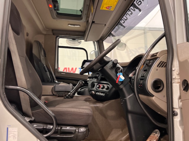 DAF CF85 410 8×4 Day Cab Hookloader Manual